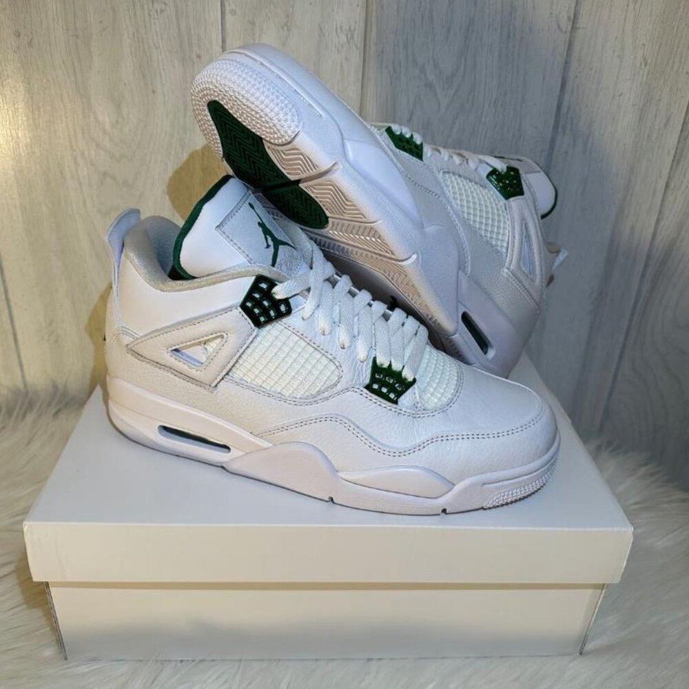 Jordan 4 Retro Metallic Green - Picture 1 of 5